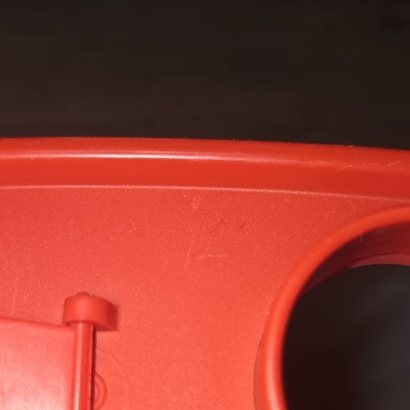 Tupperware mini Store N' Pour 499, 509 and 510 Red and clear - Picture 7 of 10